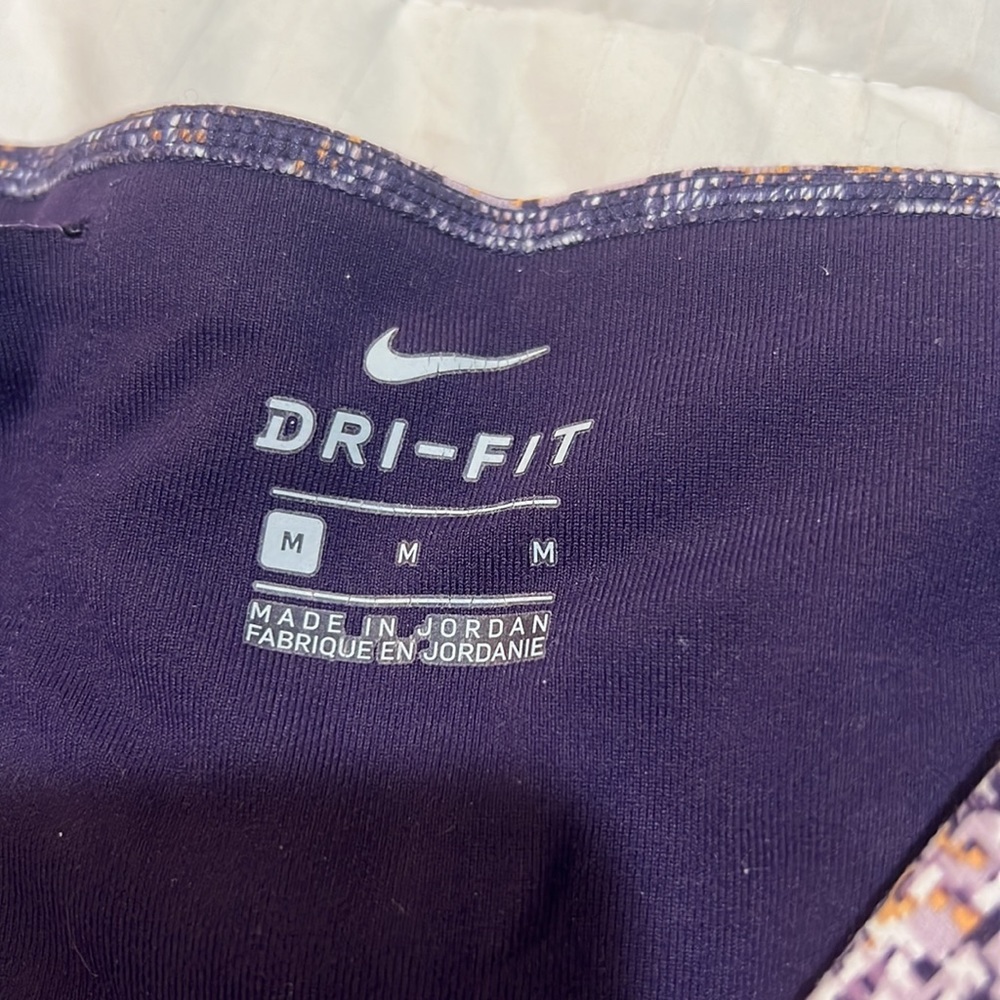 💜Nike Capri leggings with NIKE logo print - Picture 8 of 11